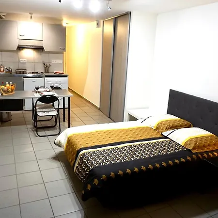 Apartment Centre