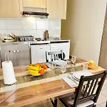 Apartment Centre *
